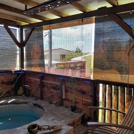 Kami Lodge F3 Jacuzzi Riviere-Salee Экстерьер фото